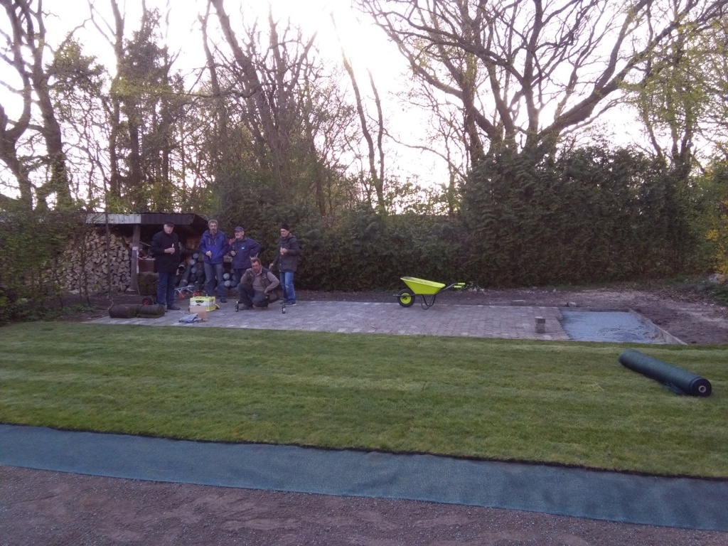 f-rollrasen wir verlegt 2016